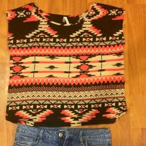 Flowly top with tribal print