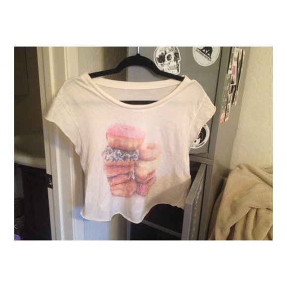 Donut crop top brandy