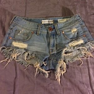 Bullhead extremes freyed denim shorts