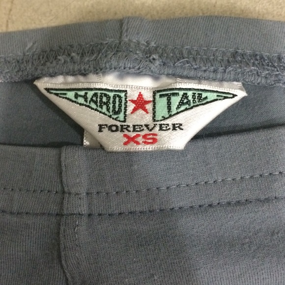 Hard Tail Grey Zippered Leggings - Picture 3 of 4