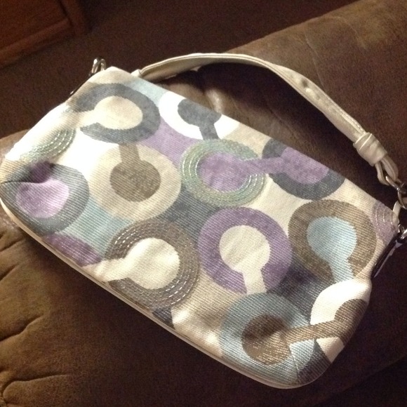 Authentic signature Coach handbag - Picture 3 of 4