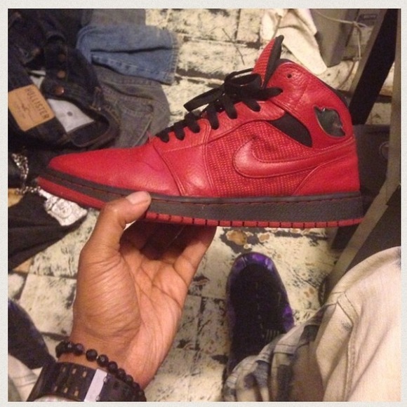 Red jordan 1