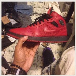 Red jordan 1