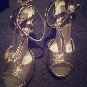 touch up silver glitter heels