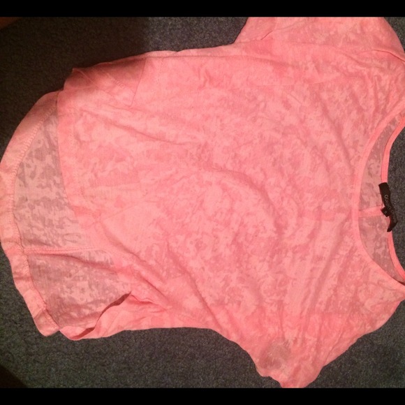GORGEOUS PINK TEE SHIRT!