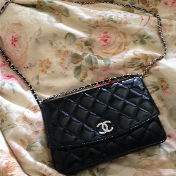 💰SOLD Chanel woc💰💸 - Picture 2 of 4