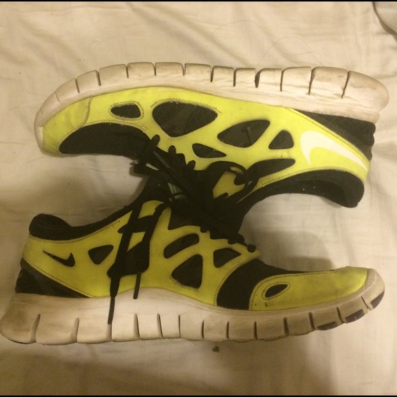Nike free runs 2