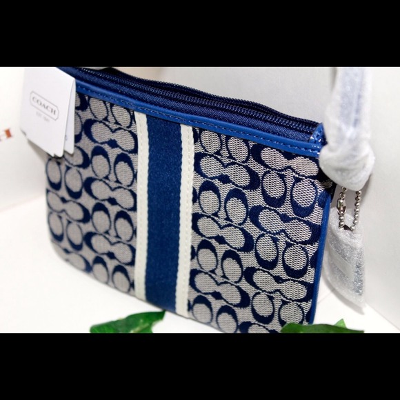 SOLD🍓! SOLD! 🍓COACH SIGNATURE WRISTLET!🍓 - Picture 3 of 4