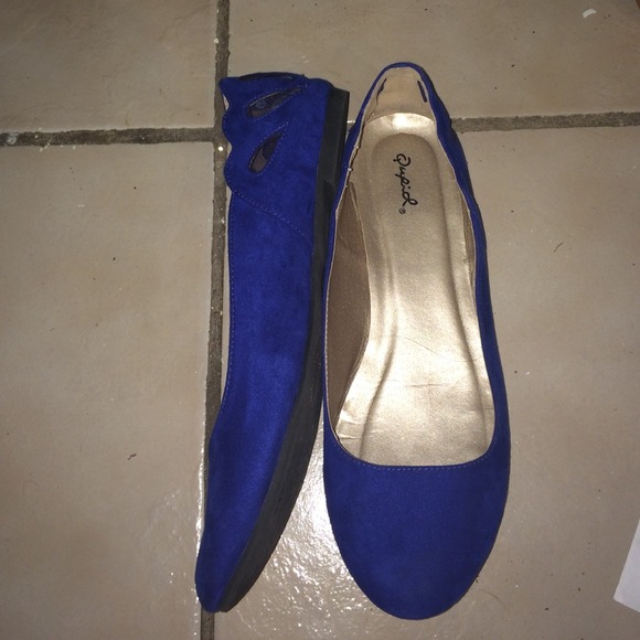 Blue flats - Picture 2 of 3