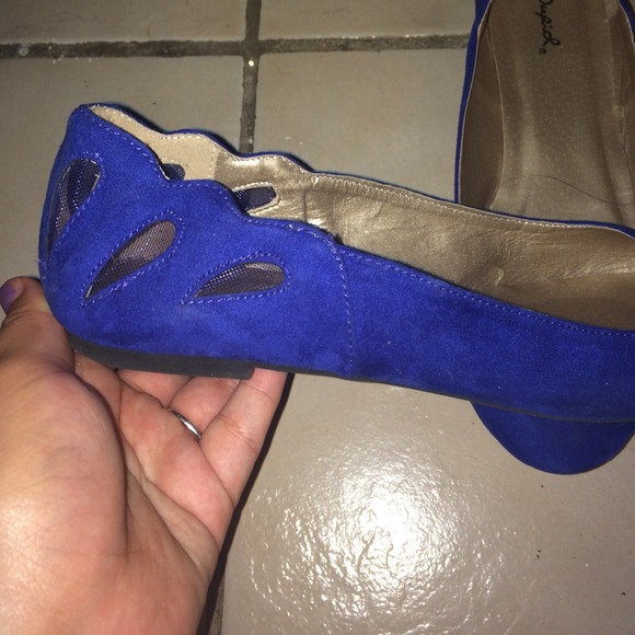 Blue flats - Picture 3 of 3