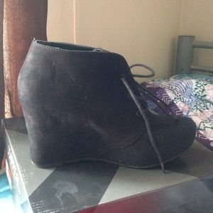 Black wege booties