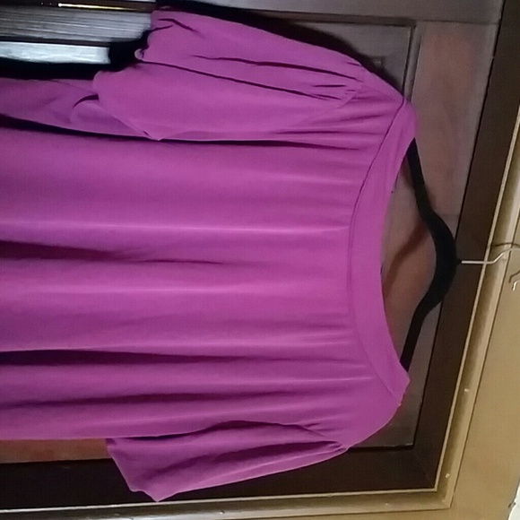 Plus size top - Picture 4 of 4