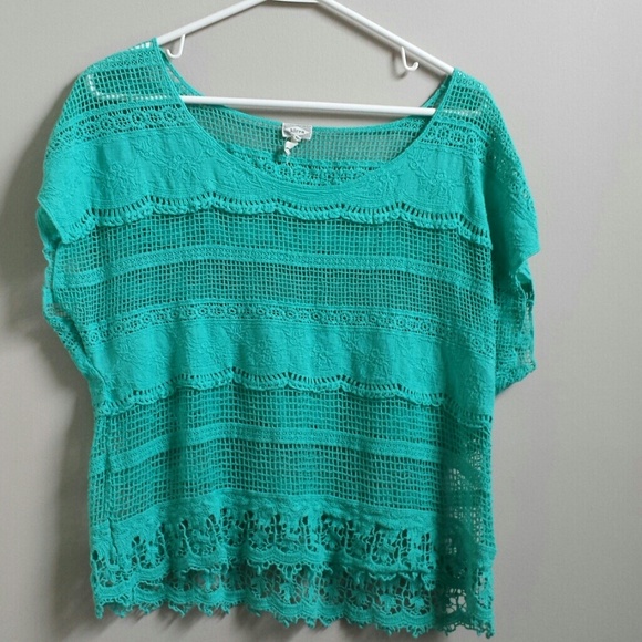 Kirra boxy embroidered shirt