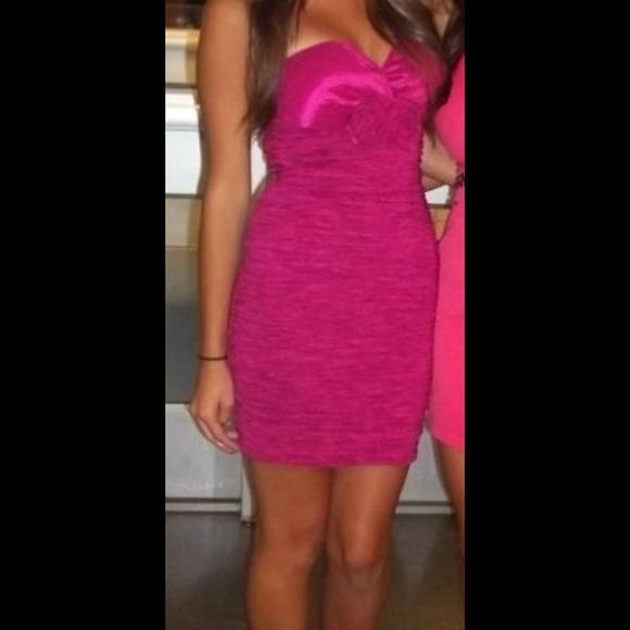 Hot pink mini
