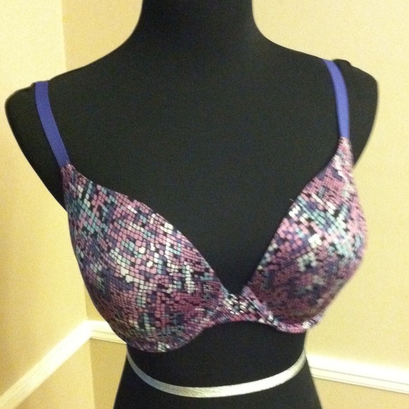 654. Maiden form Purple Print Bra