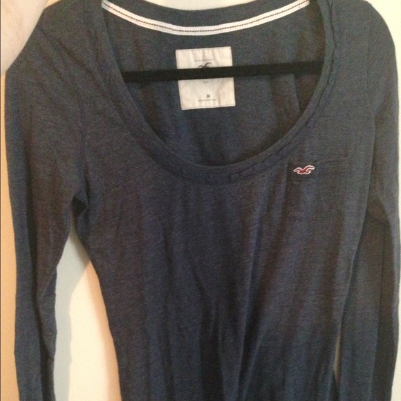 🚫SOLD IN BUNDLE🚫 Navy Hollister long sleeve top