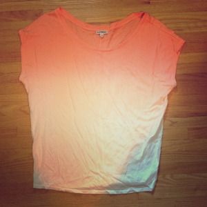 SOLD Express coral ombré loose tee