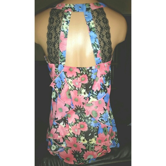 SOLD!! NWOT Floral Print Sheer Top - Picture 3 of 4