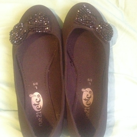 Size 8/9 Rue 21 black bow flats
