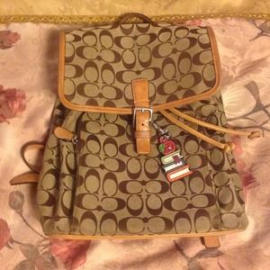 🎉HOST PICK🎉 Authentic Coach Backpack