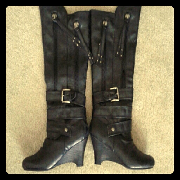 Black Wedge Boots
