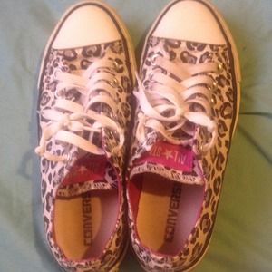 White Cheetah Print Converse size 7