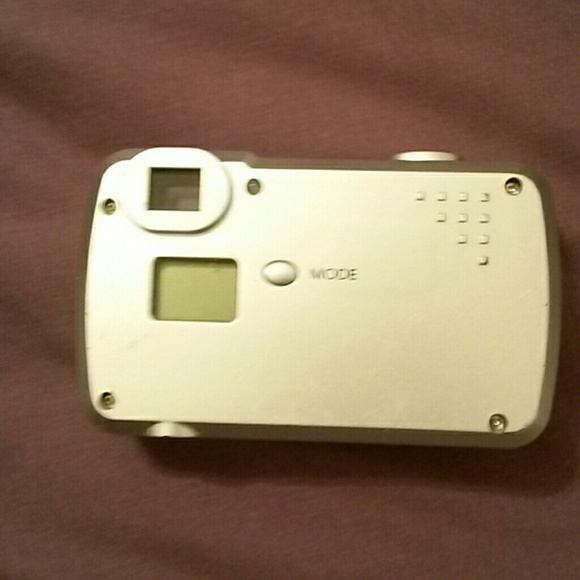 Vivitar Camera - Picture 2 of 2