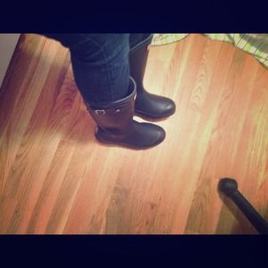 Additional pics of hunter boots.