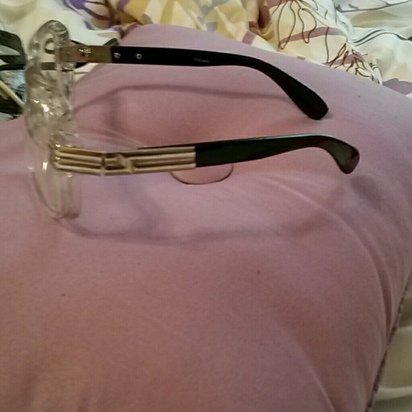 Glasses - Picture 2 of 2