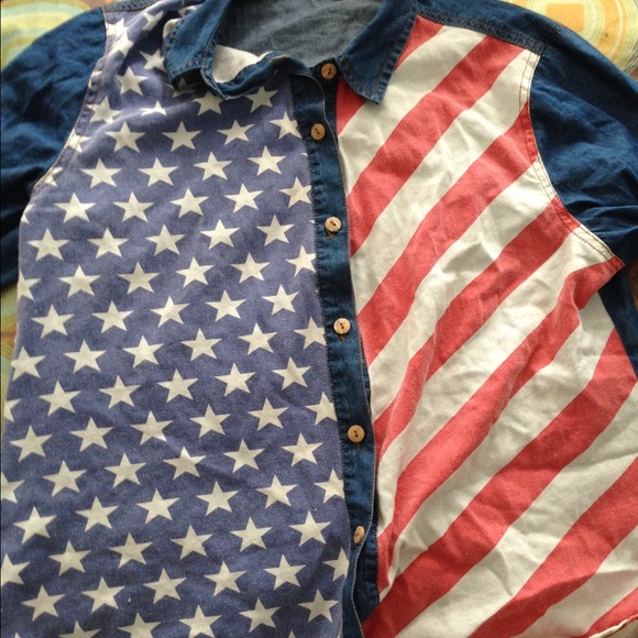 BDG American Flag Chambray Button-Down Shirt