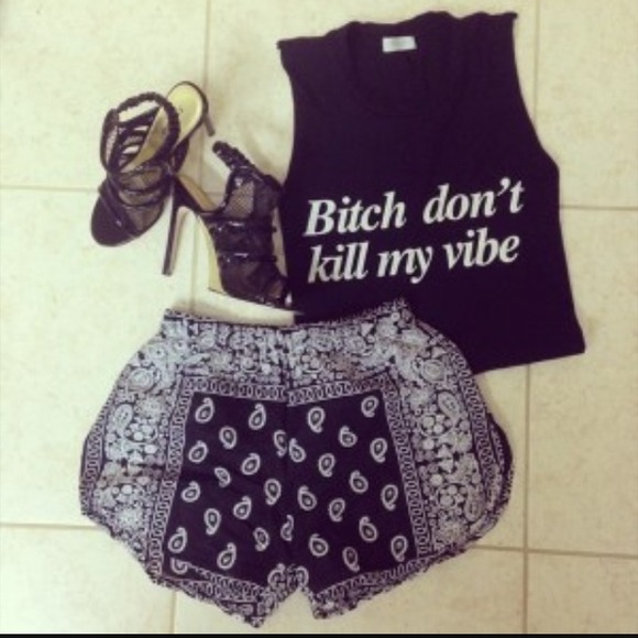 Brandy Melville top - Picture 2 of 4