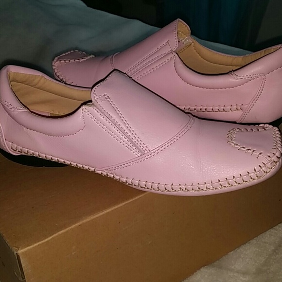 Ladies shoes