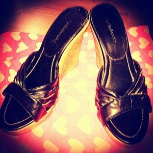Cork board high heels