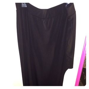 Curved Maxi Skirt ! 💃💃💃💃