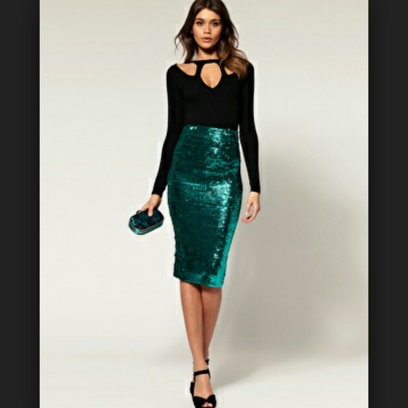 Looking for this skirt!!