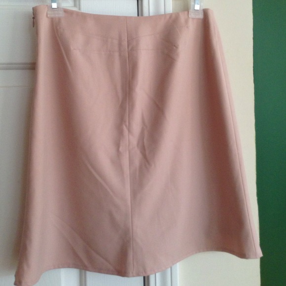 Pale pink dress skirt - Picture 2 of 4