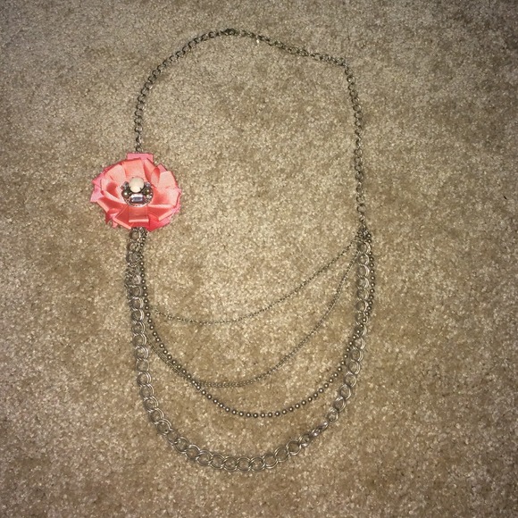 Pink flower and chain 16" necklace