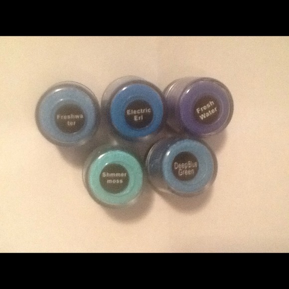 Authentic MAC pigment eyeshadows