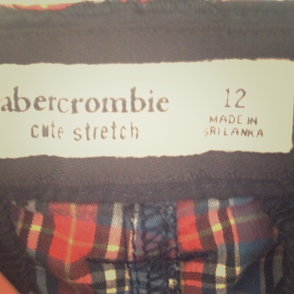 Abercrombie cute stretch red and blue plaid shorts