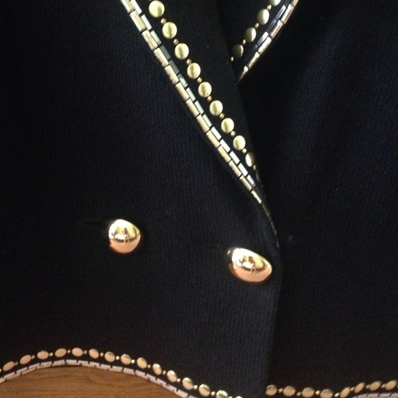 St. John Jacket - Picture 3 of 3