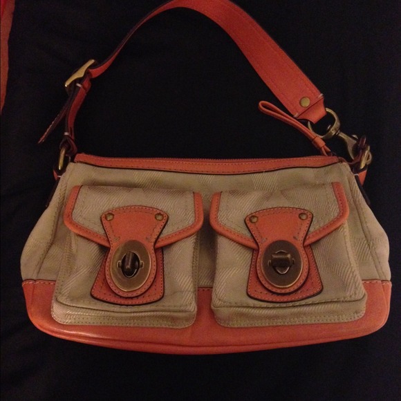 Purse - Picture 2 of 3