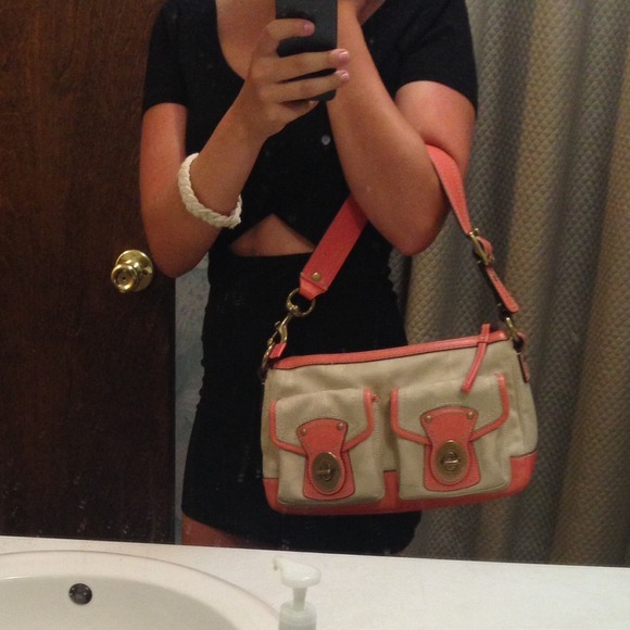 Purse - Picture 3 of 3