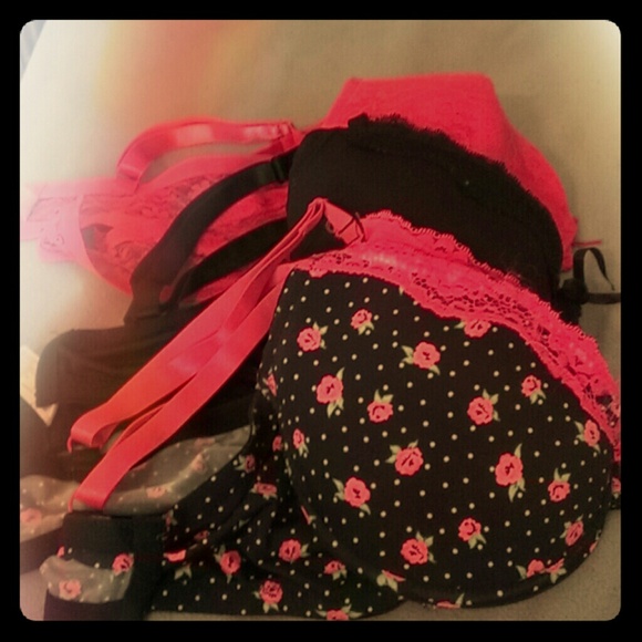 3 Bras
