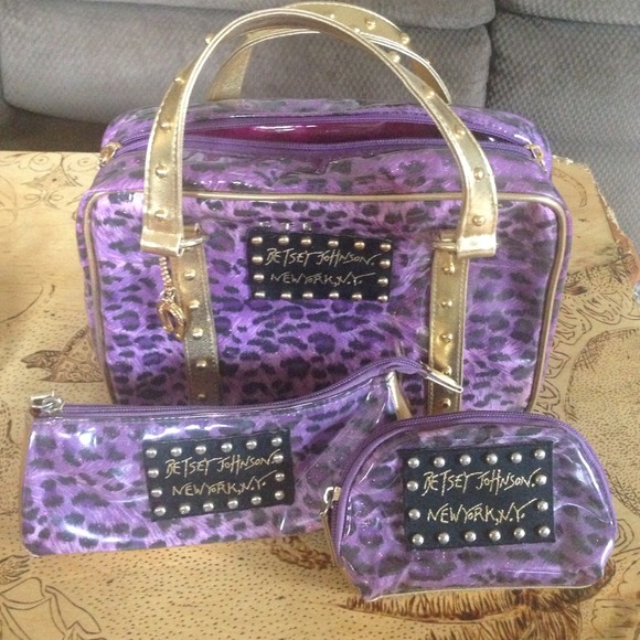Betsey Johnson cosmetic travel