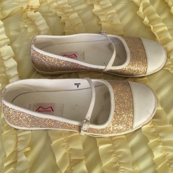 Metallic Gold Sparkle Cap Toe Flats - Madness - 7