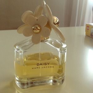 Marc Jacobs Daisy Perfume