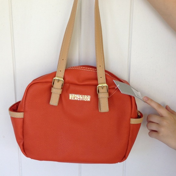 KENNETH COLE PURSE - Picture 2 of 2