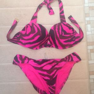 Victoria's Secret bombshell bikini and bottom!