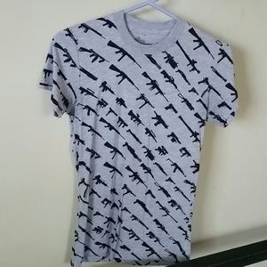 T-shirt With Guns