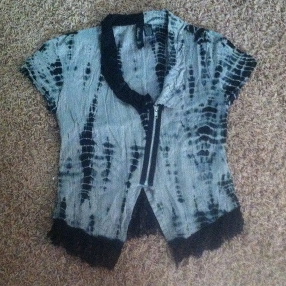 Tye-dye/lace zip up shirt from Buckle
